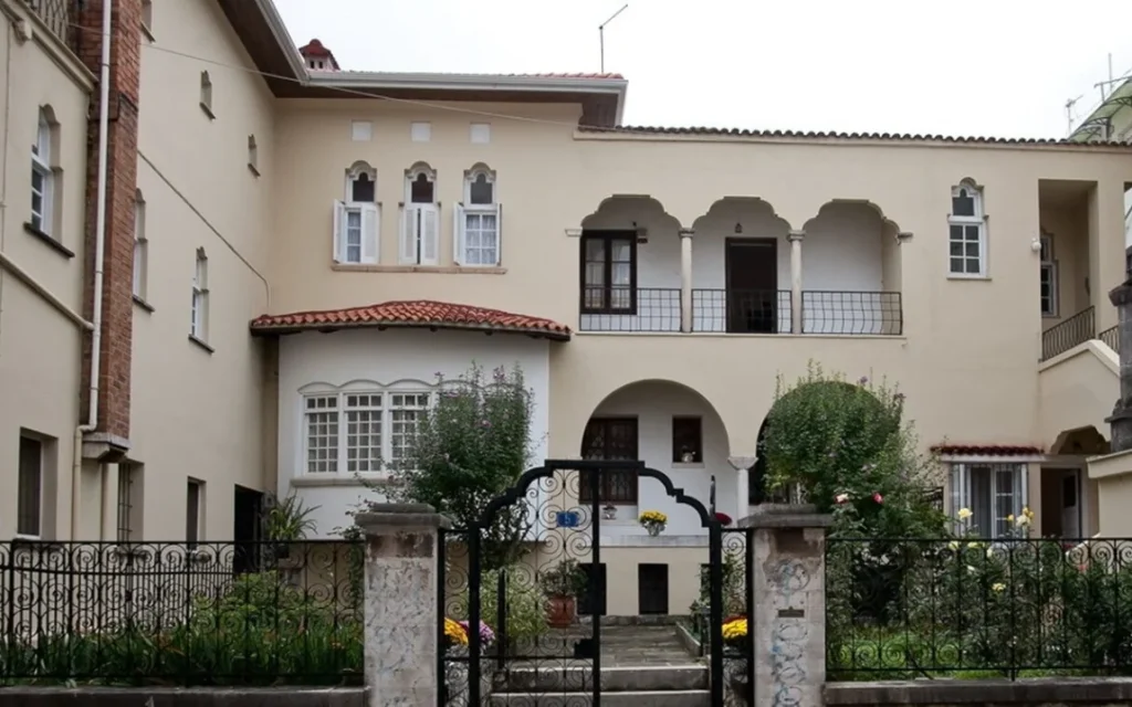 oikia frontzou