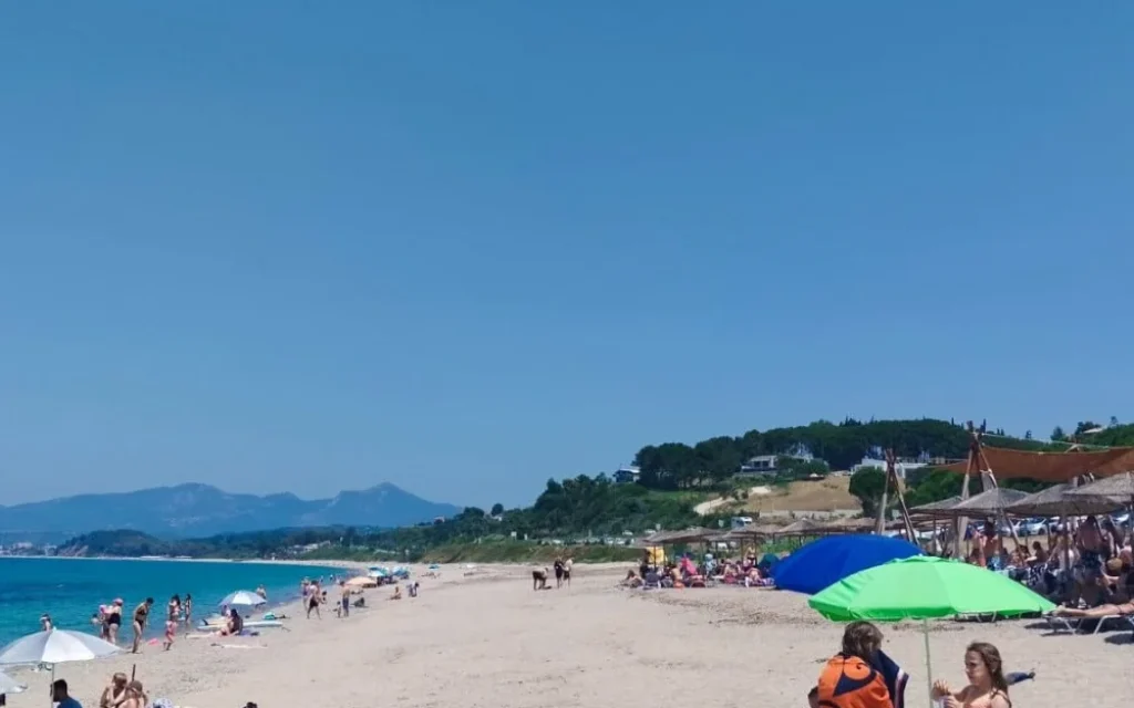 paralia kosmos