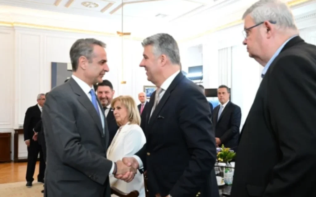 perifereiarxes mitsotakis