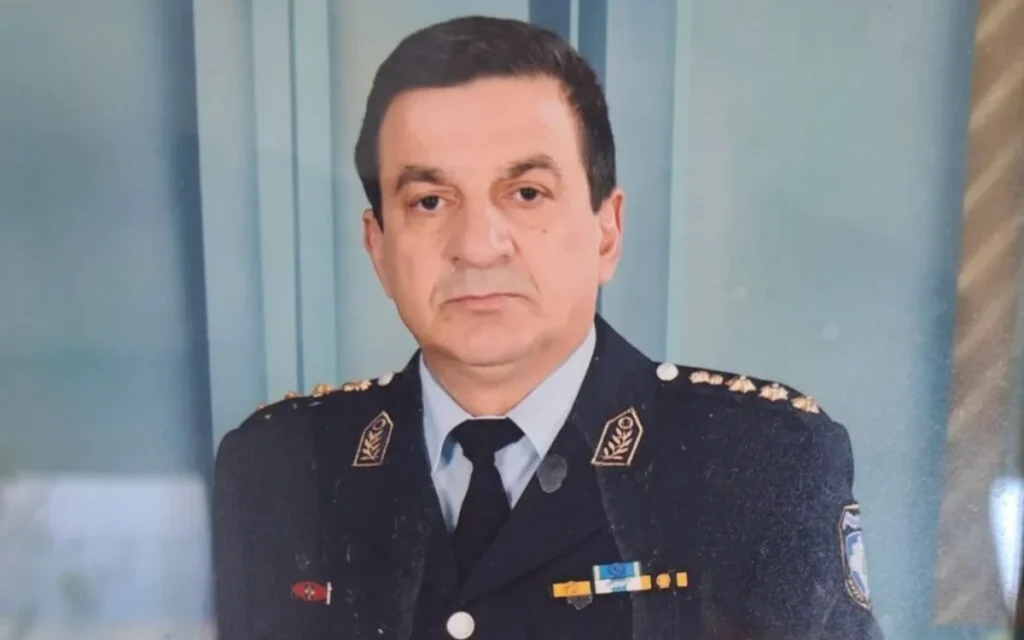 petsinos xristos