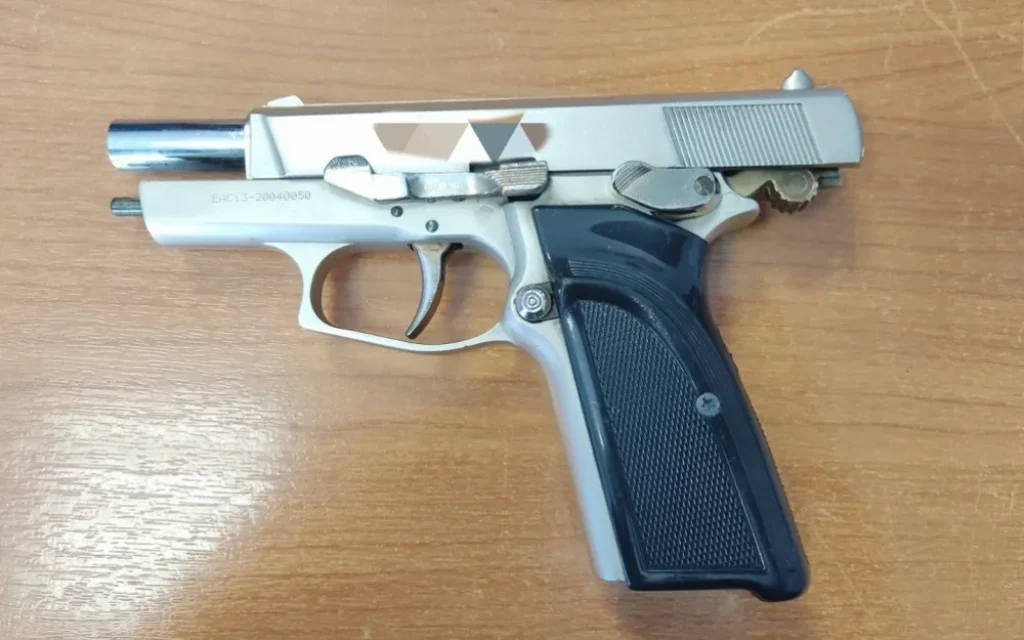 pistoli krotou