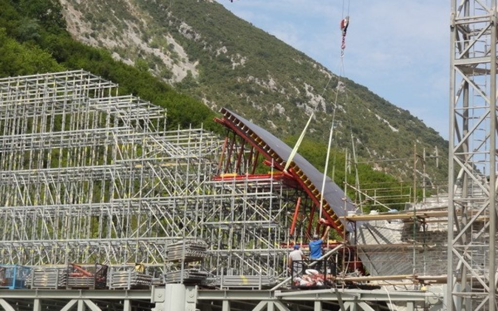 plaka kaloupoma1