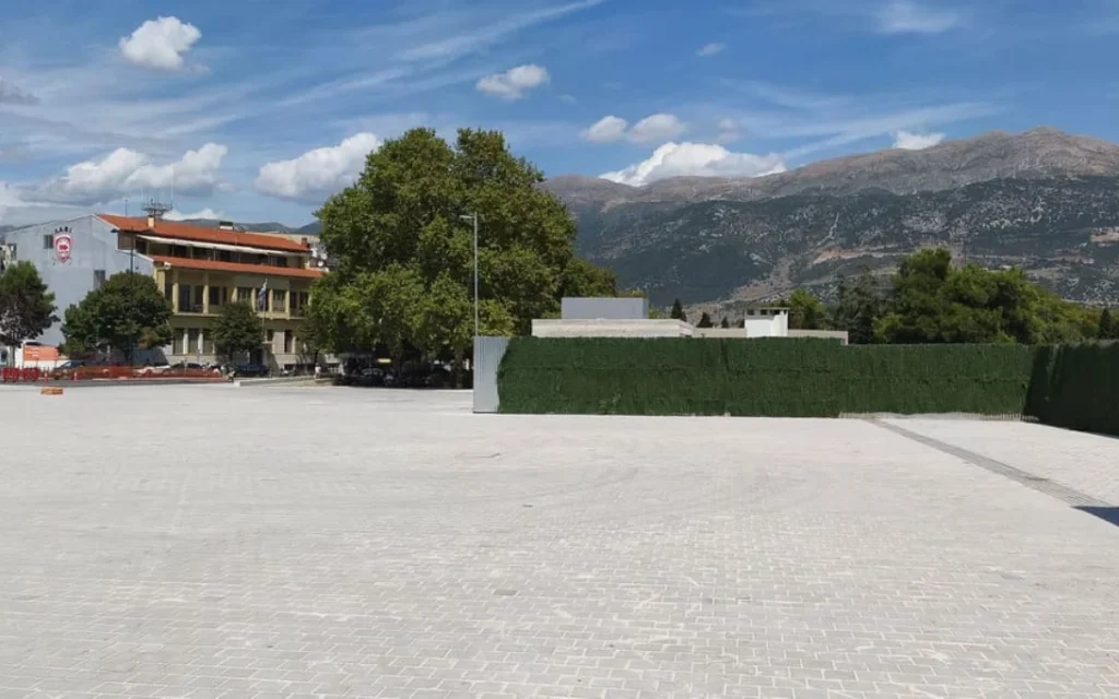 plateia ioanninon