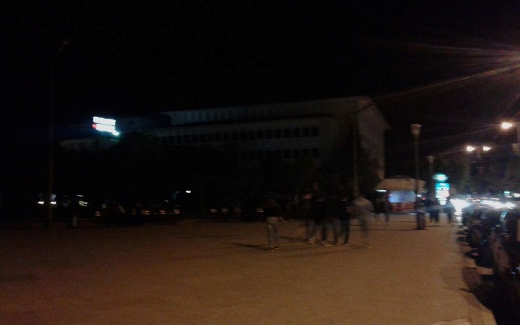 plateia skotos1