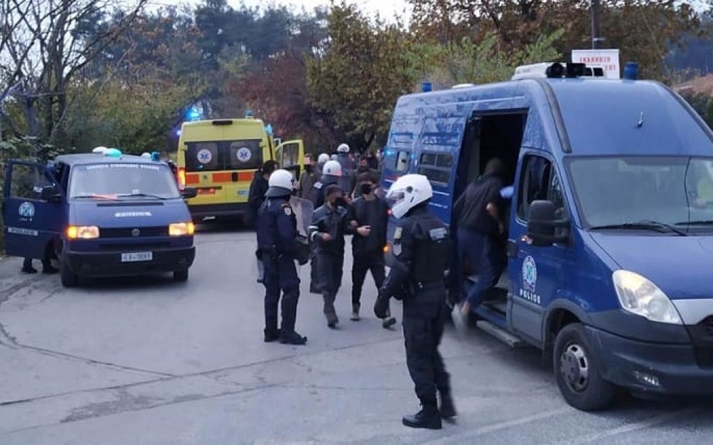 politexneio epeisodia