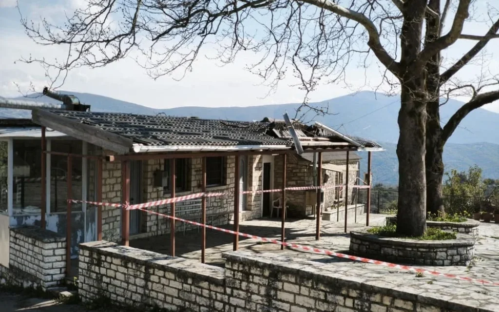 seniko seismos