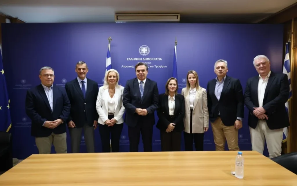 sxoinas apokntromenes