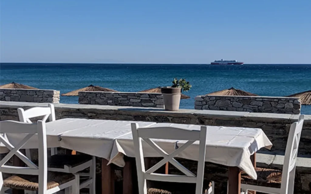 taverna paralia