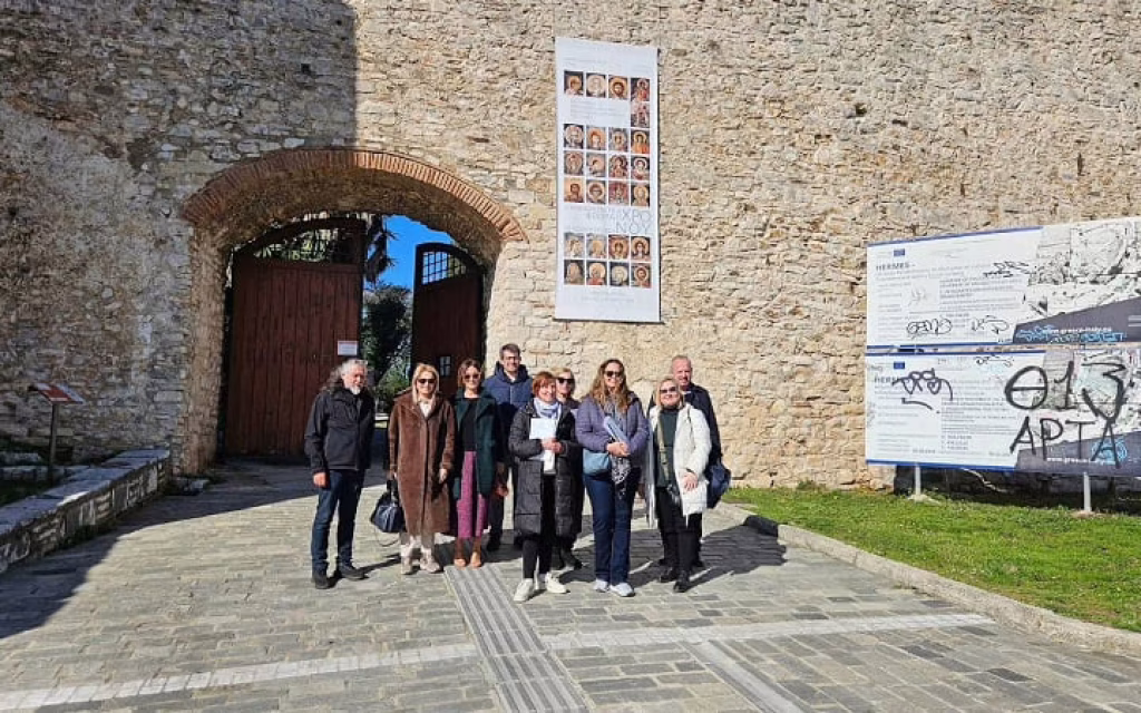 tourismos arta