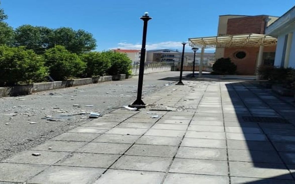 vandalismoi paidikos